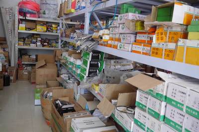 電商沖擊下五金店加盟費用與燈具零售的生存之道